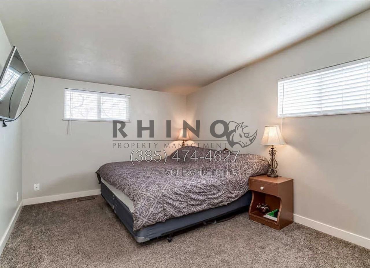 617 E 925 N - Photo 5 of 18