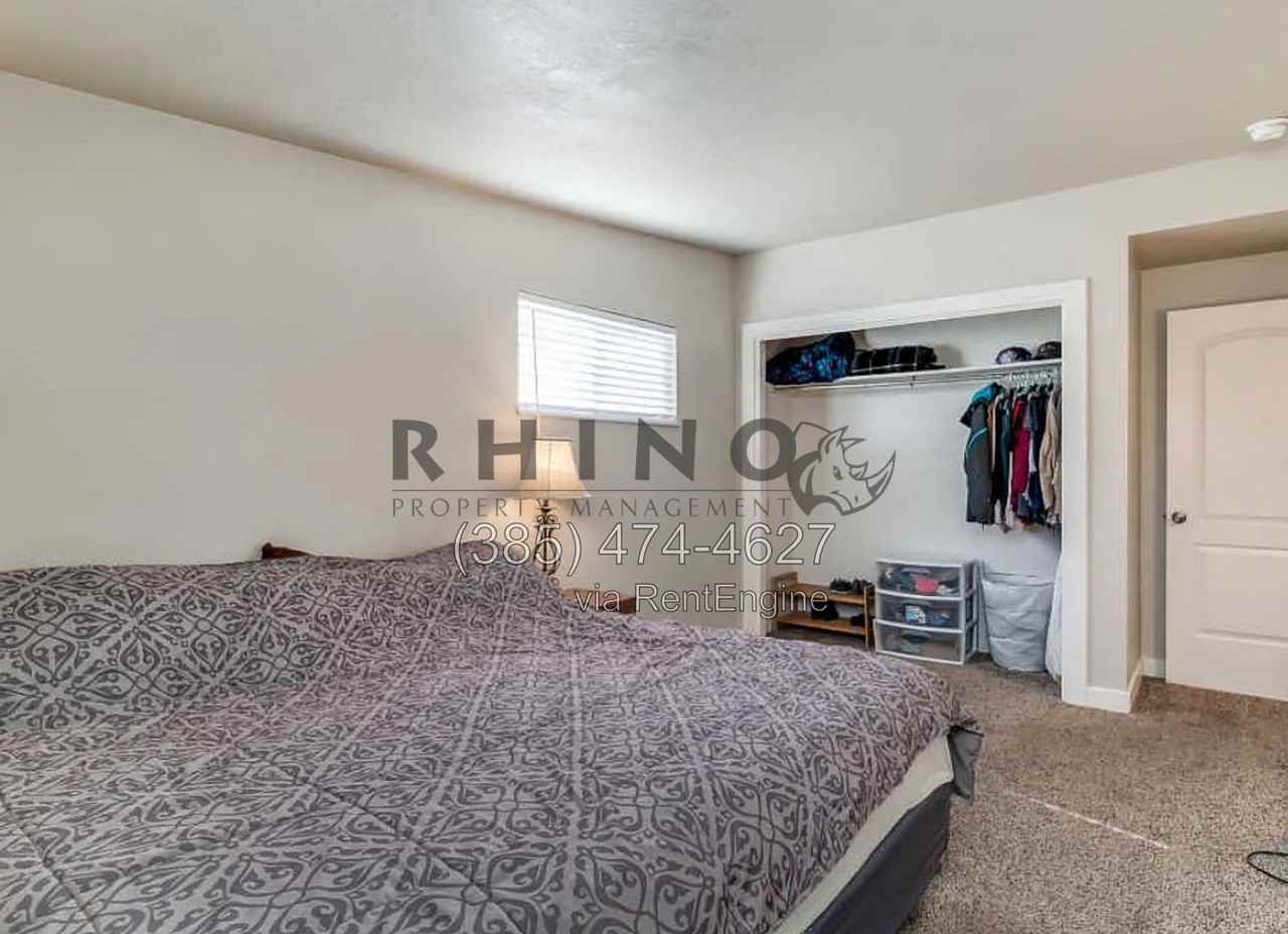 617 E 925 N - Photo 6 of 18