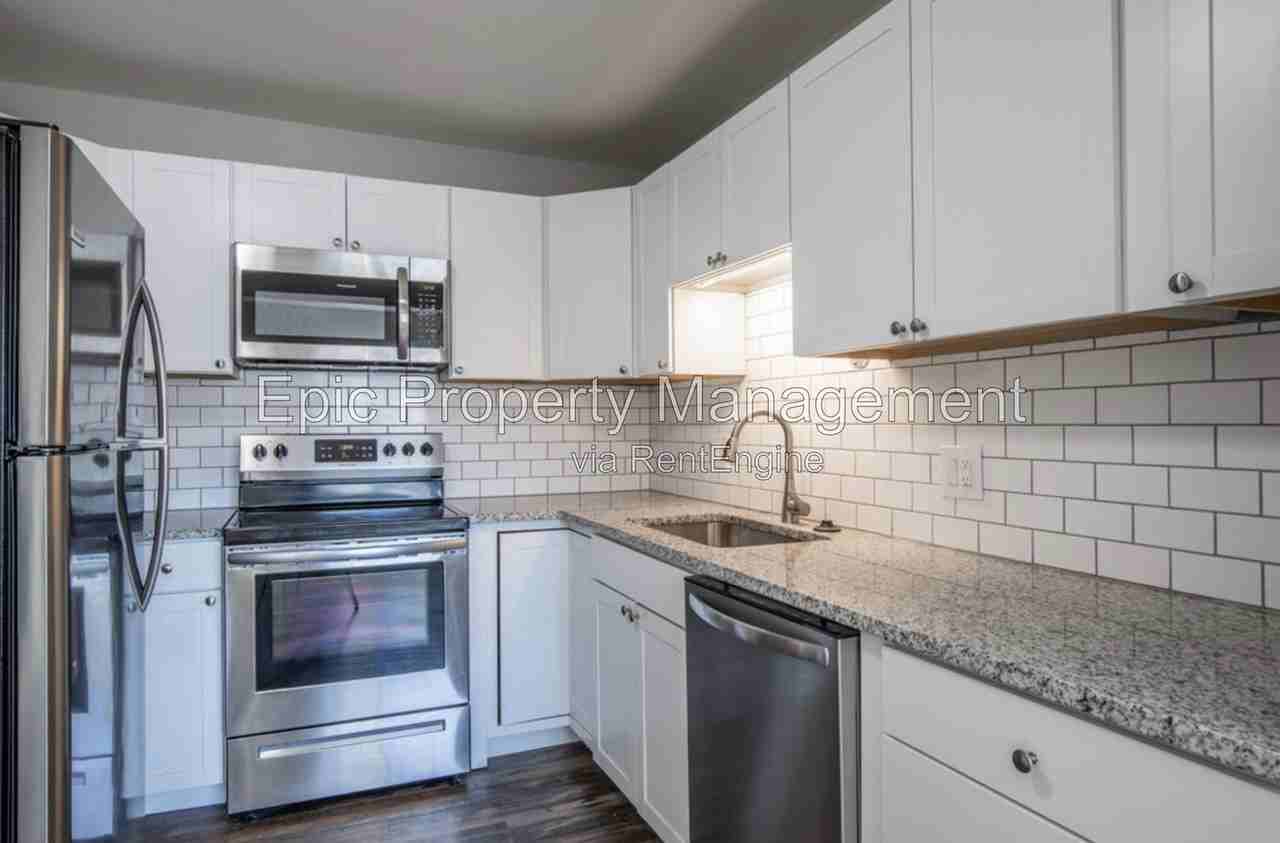 1778 Goddard Rd #6 - Photo 3 of 10