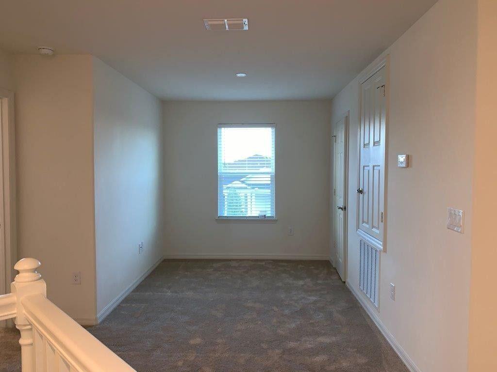 3013 Cherry Orchard Ln - Photo 5 of 17