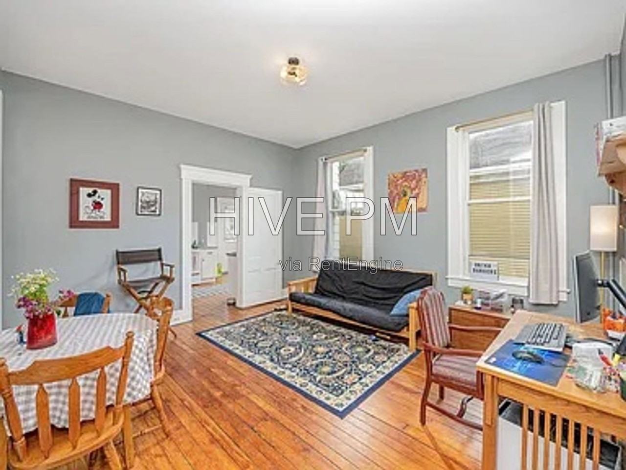907 Columbia St #2 - Photo 4 of 18