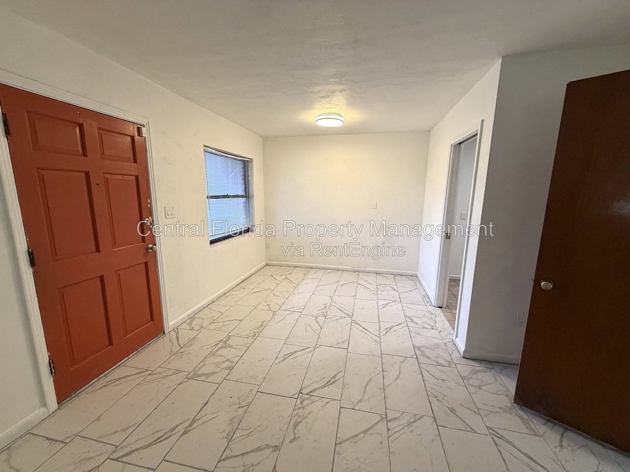 1624 Ferndell Rd - Photo 2 of 13