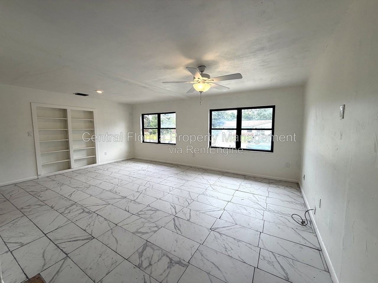1624 Ferndell Rd - Photo 5 of 13