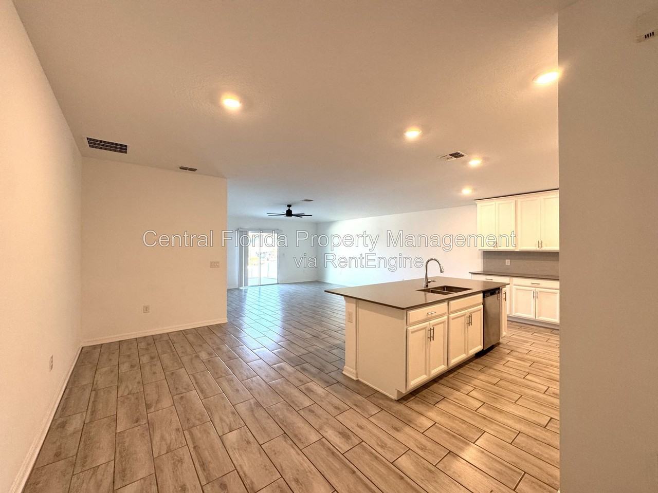 5442 Limestone St - Photo 6 of 43