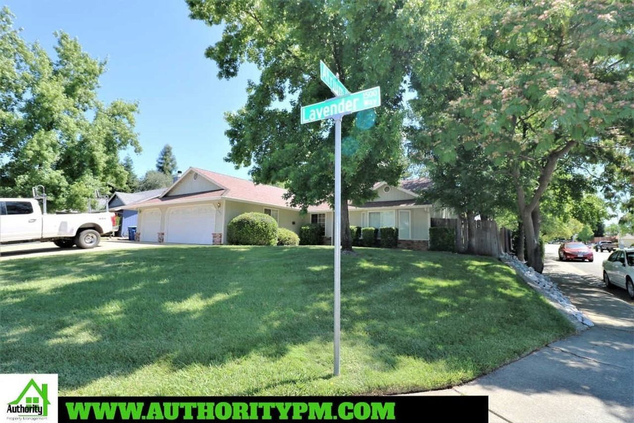 1599 Lavender Way - Photo 2 of 3