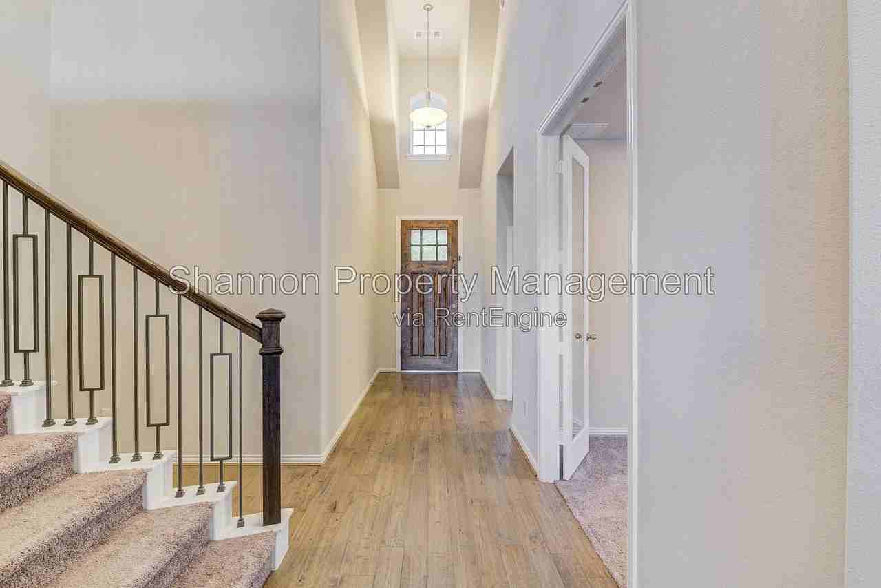 6102 Grace Falls Dr - Photo 3 of 25