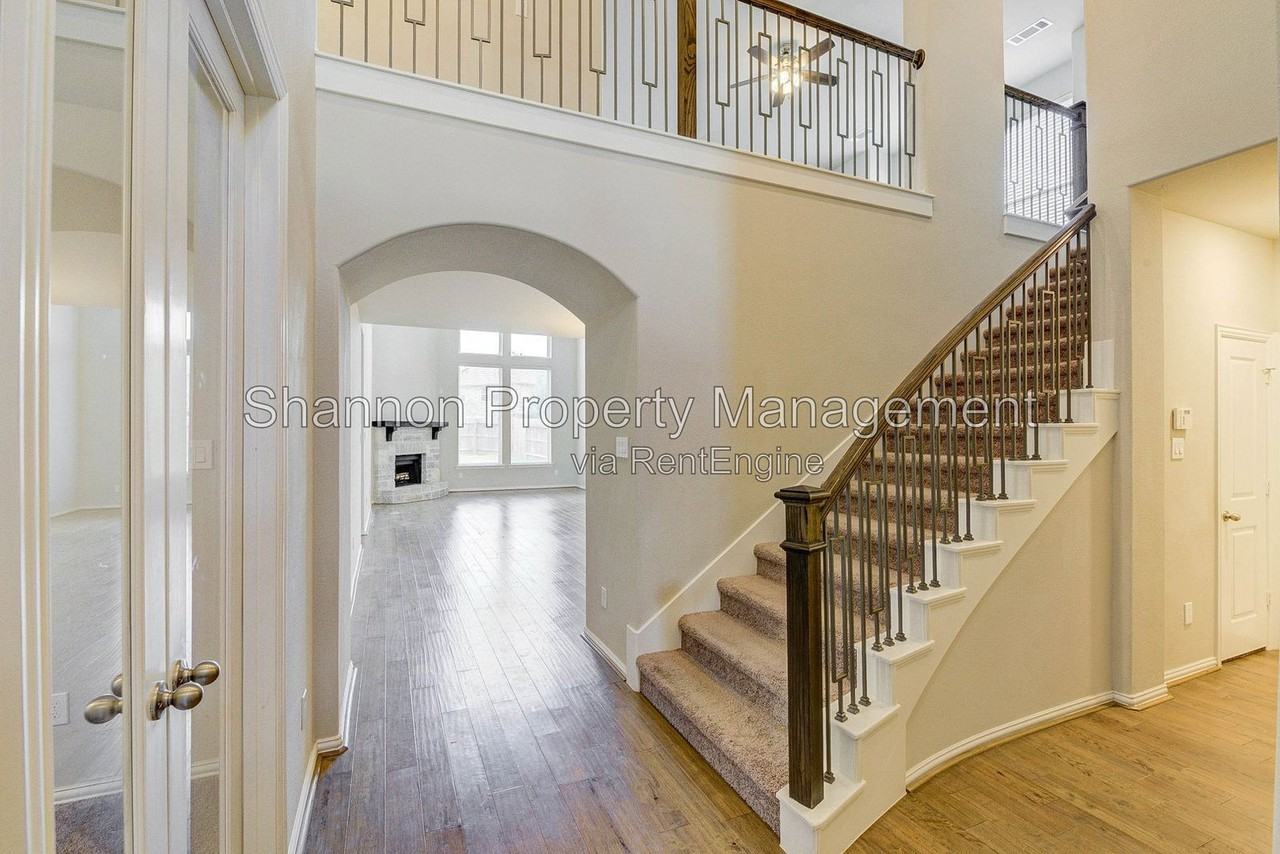 6102 Grace Falls Dr - Photo 4 of 25