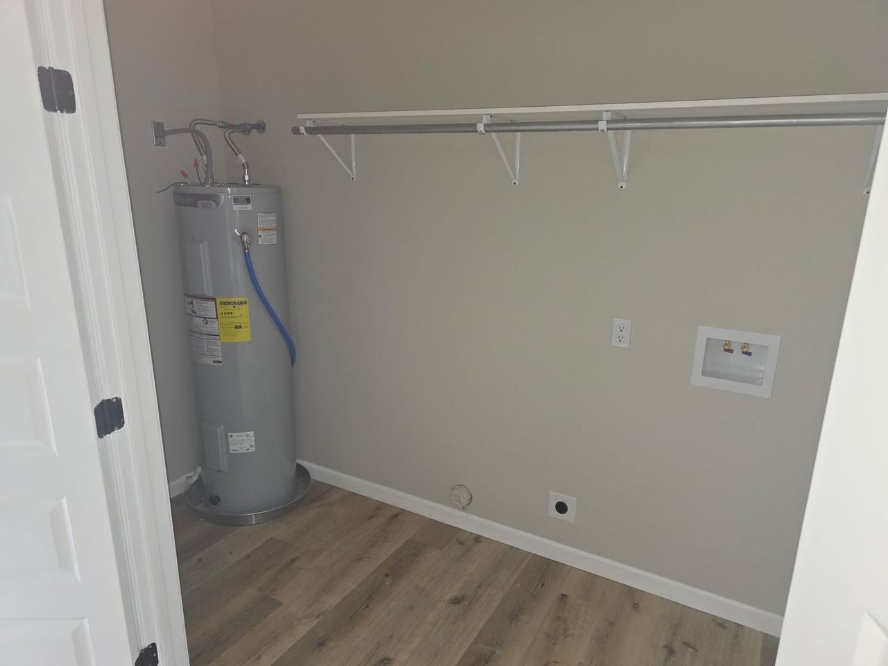 657 N Washington St - Photo 7 of 10