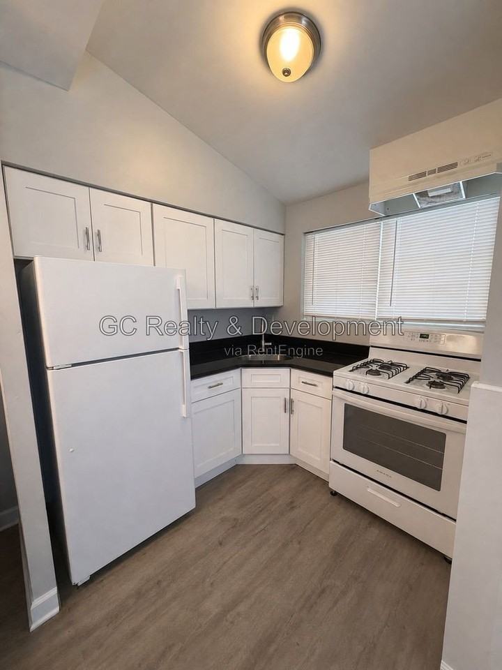 17 N Hillside Ave #6 - Photo 5 of 12