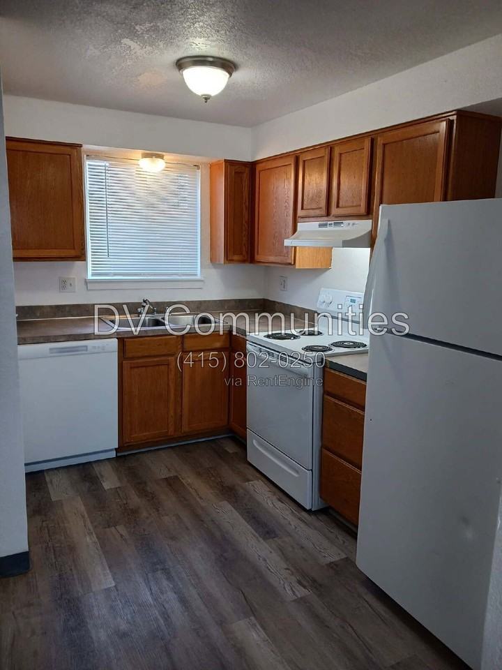 389 Ne 10th St #12-12 - Photo 5 of 13