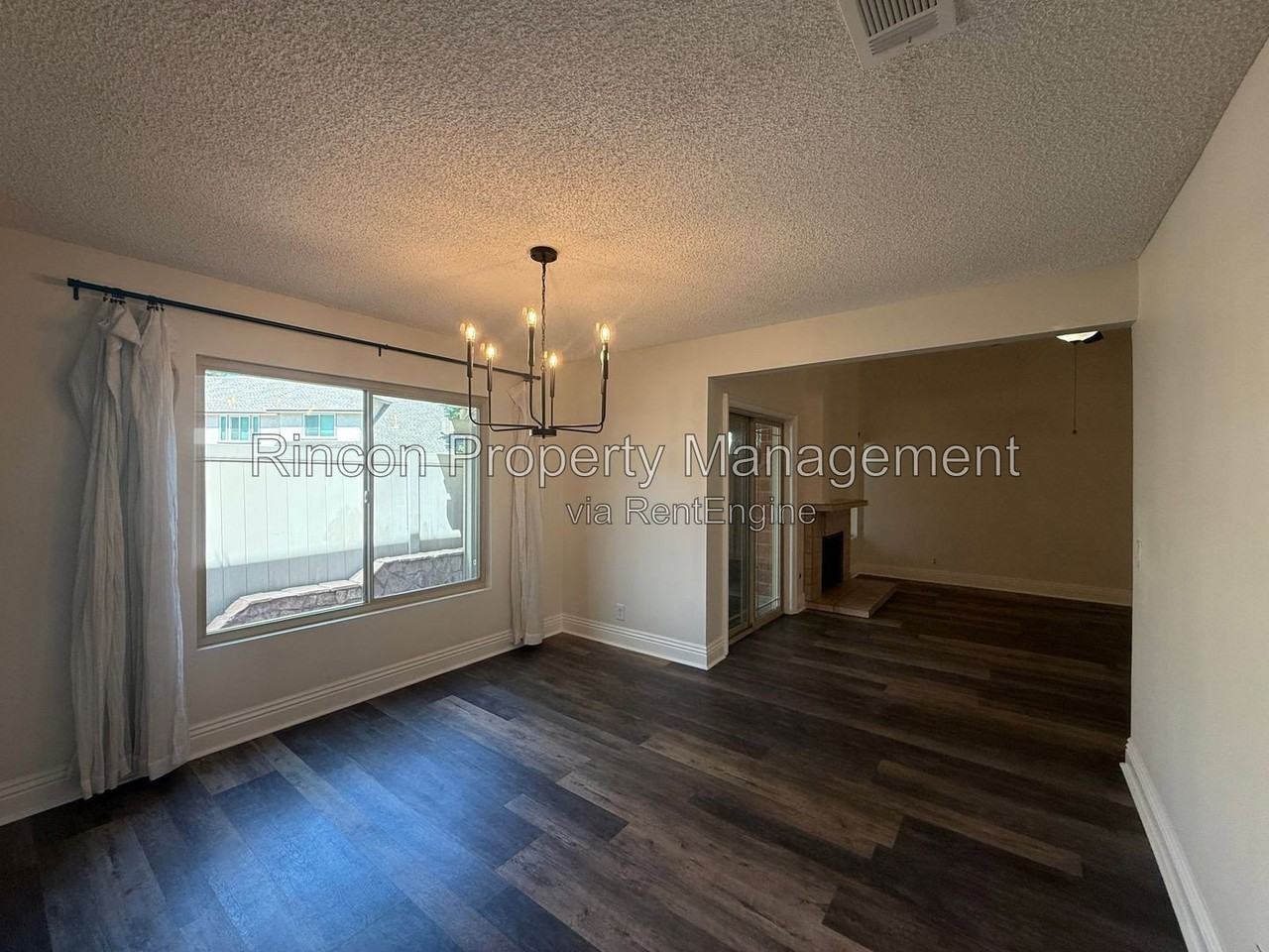 694 Deerhunter Ln - Photo 7 of 21