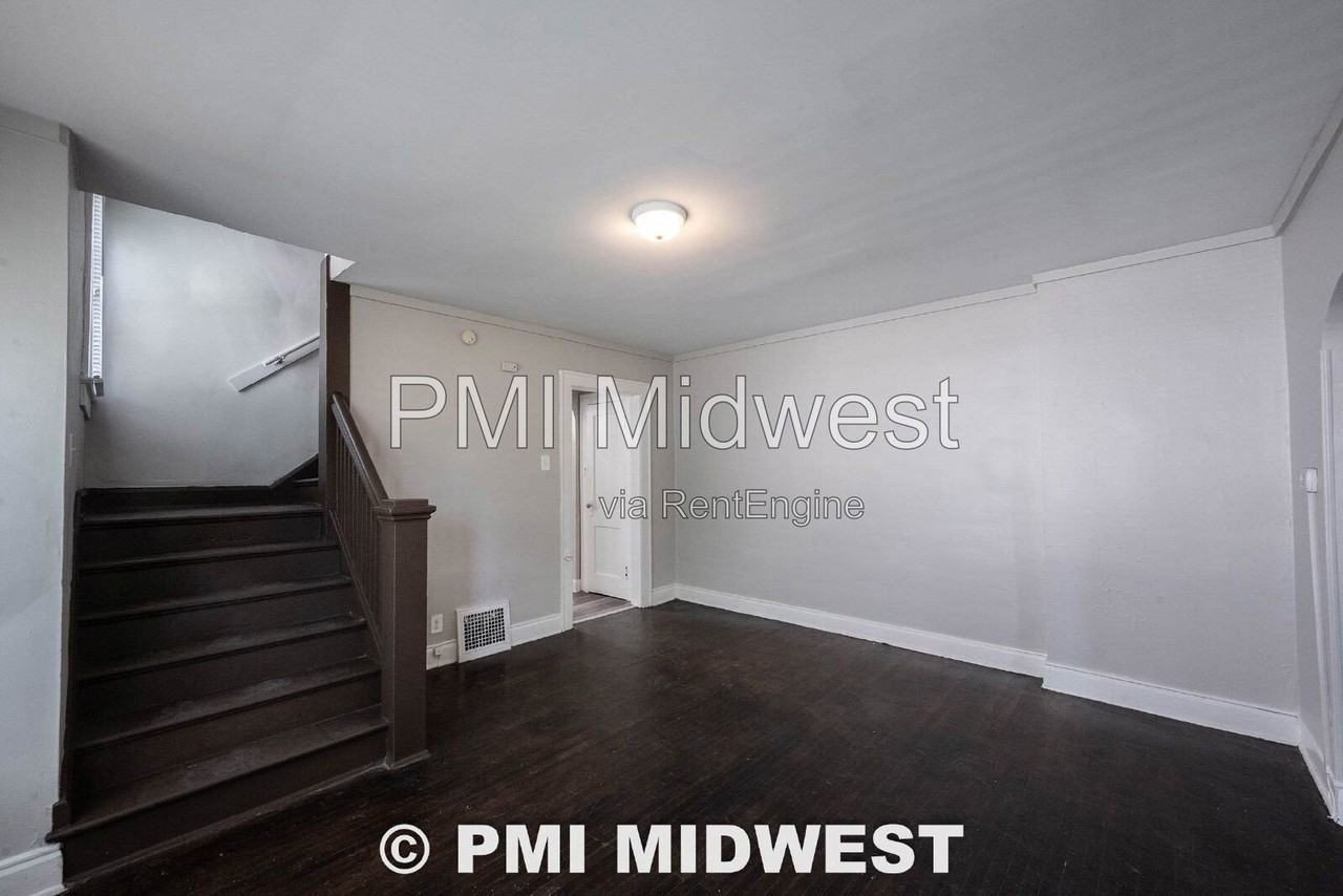 3139 Guilford Ave - Photo 6 of 27