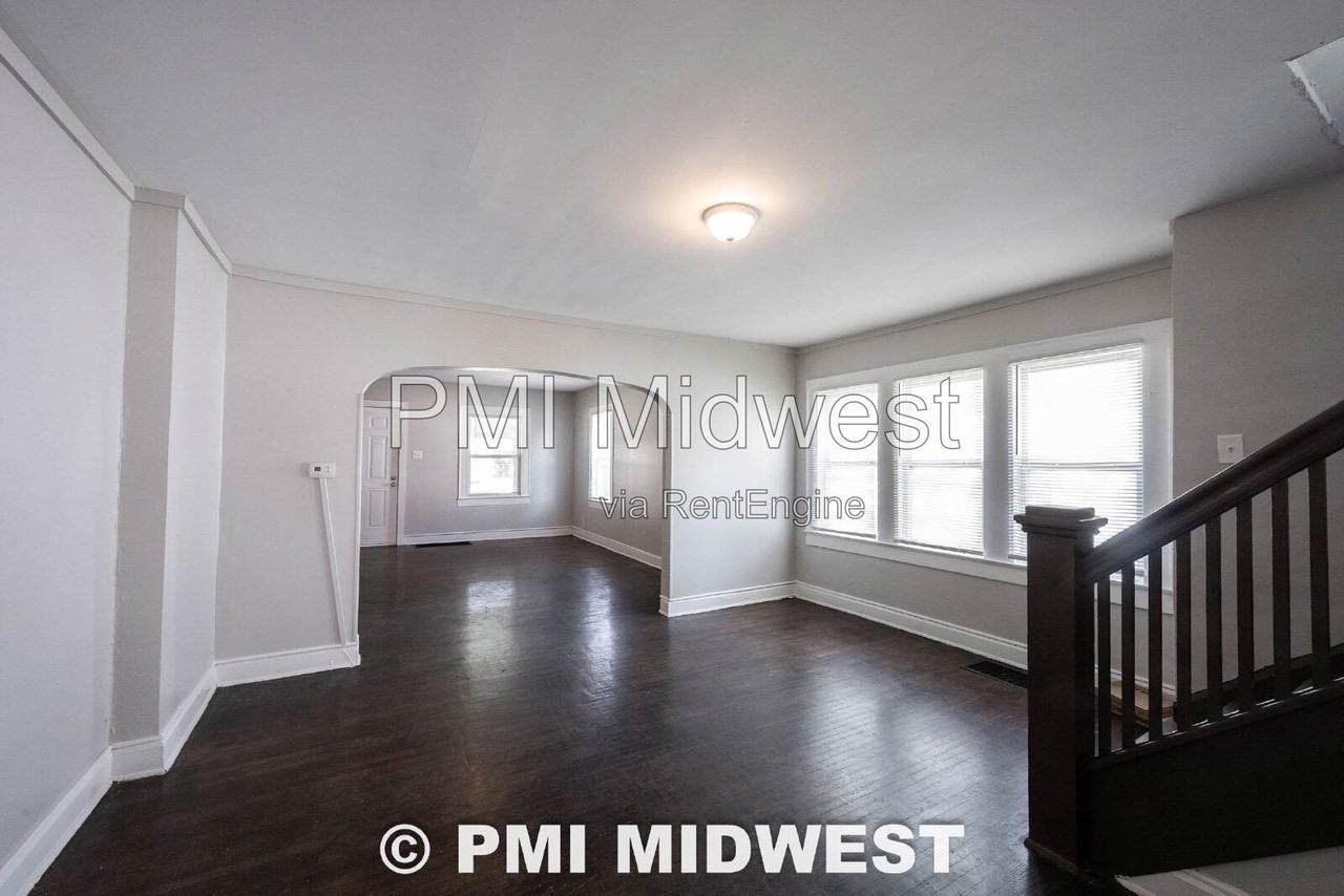 3139 Guilford Ave - Photo 7 of 27