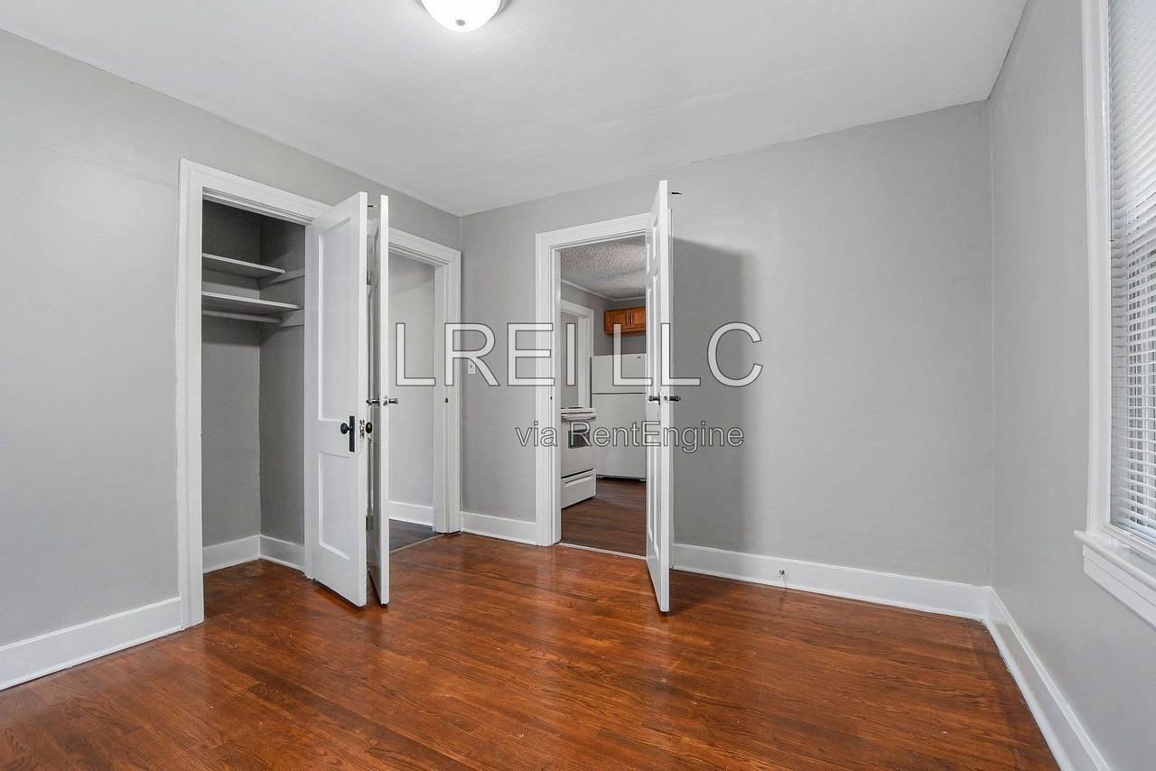 1212 Homeview Dr - Photo 5 of 12