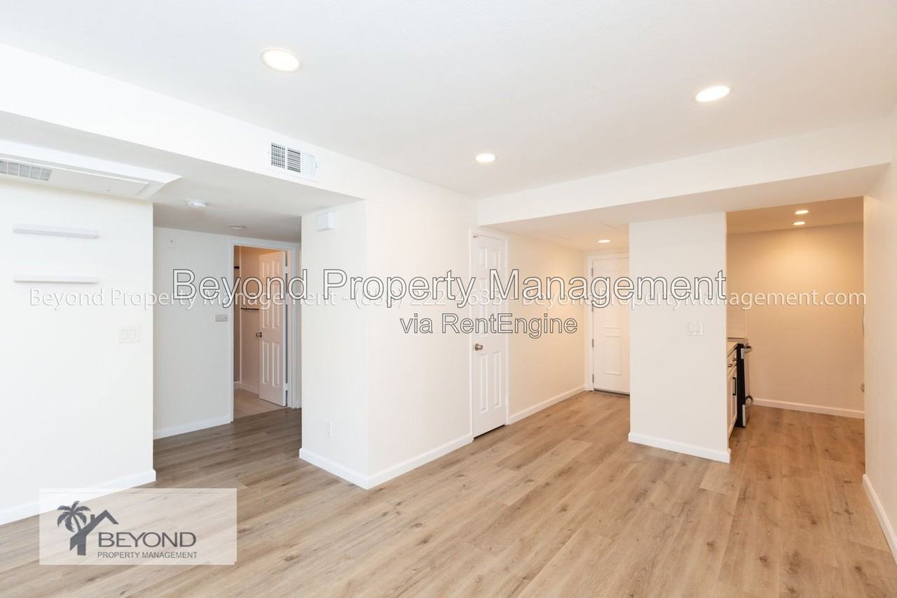 4452 Mentone St #206 - Photo 3 of 16