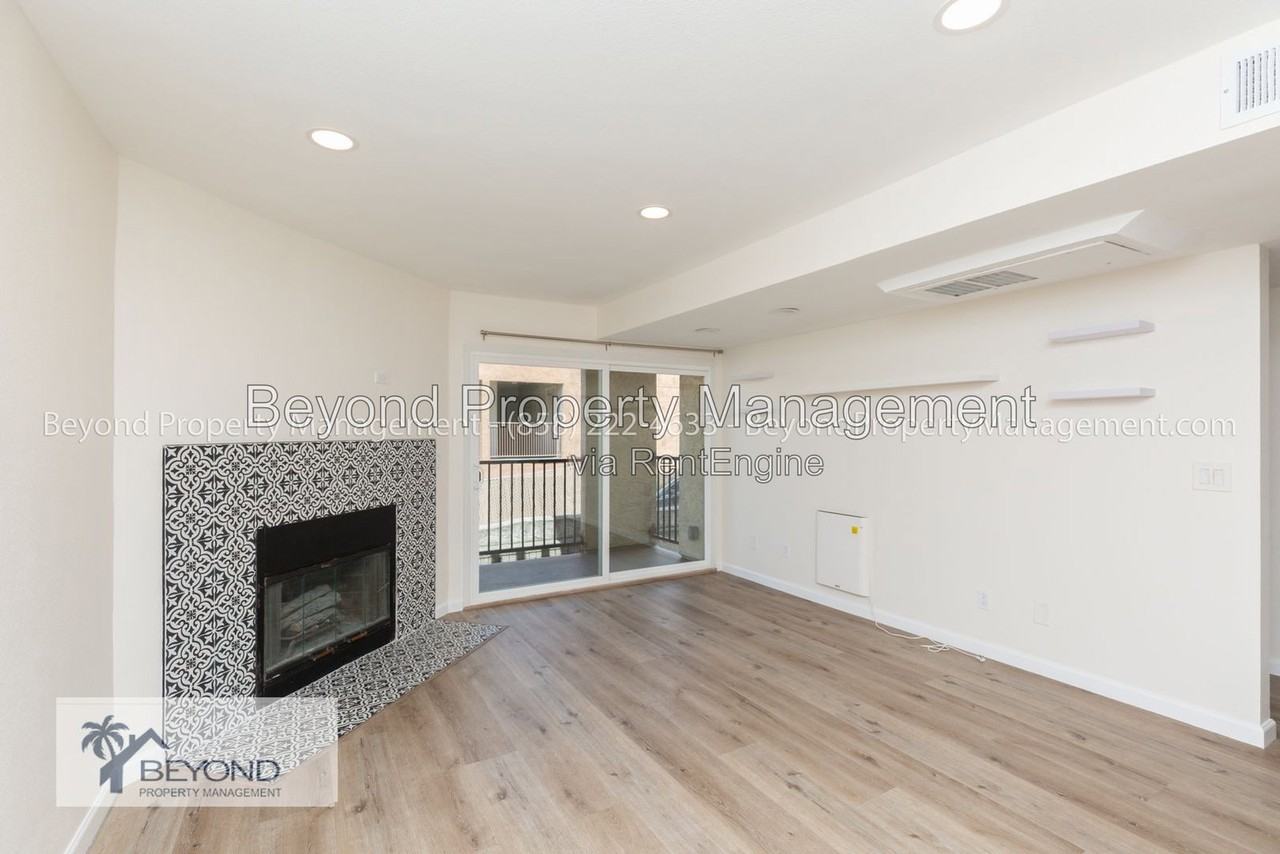 4452 Mentone St #206 - Photo 6 of 16