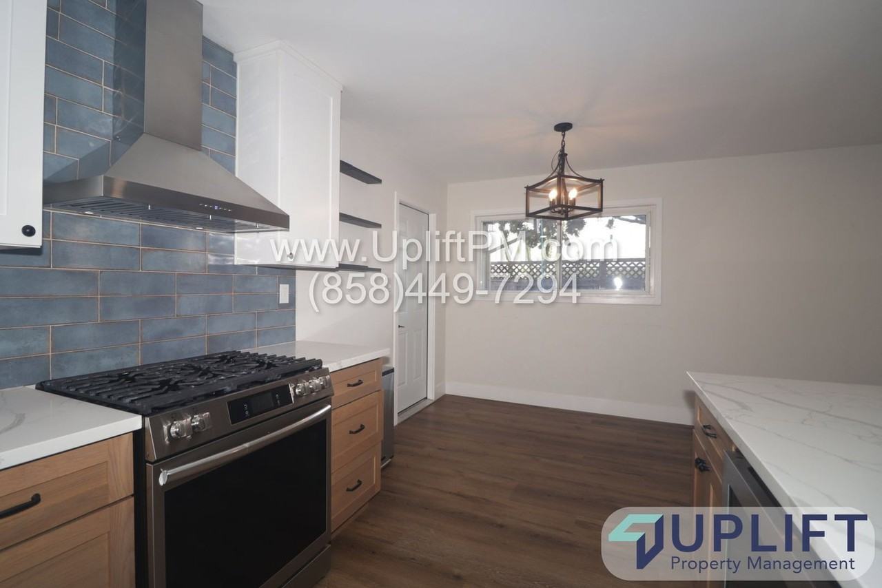 6234 Rose Lake Ave - Photo 6 of 26