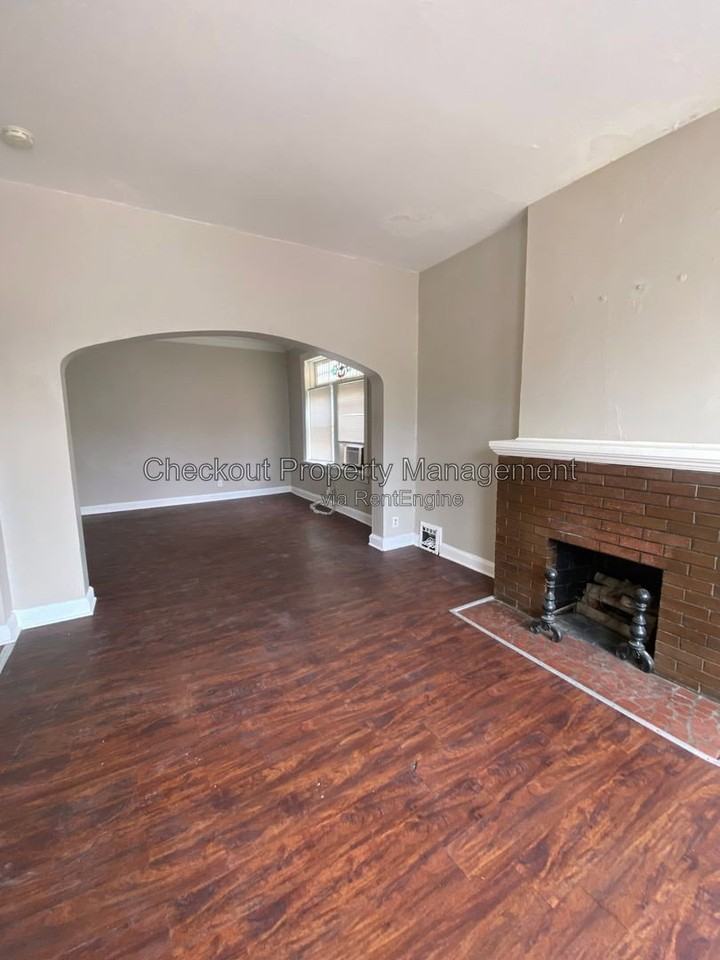 5967 Cates Ave - Photo 2 of 10