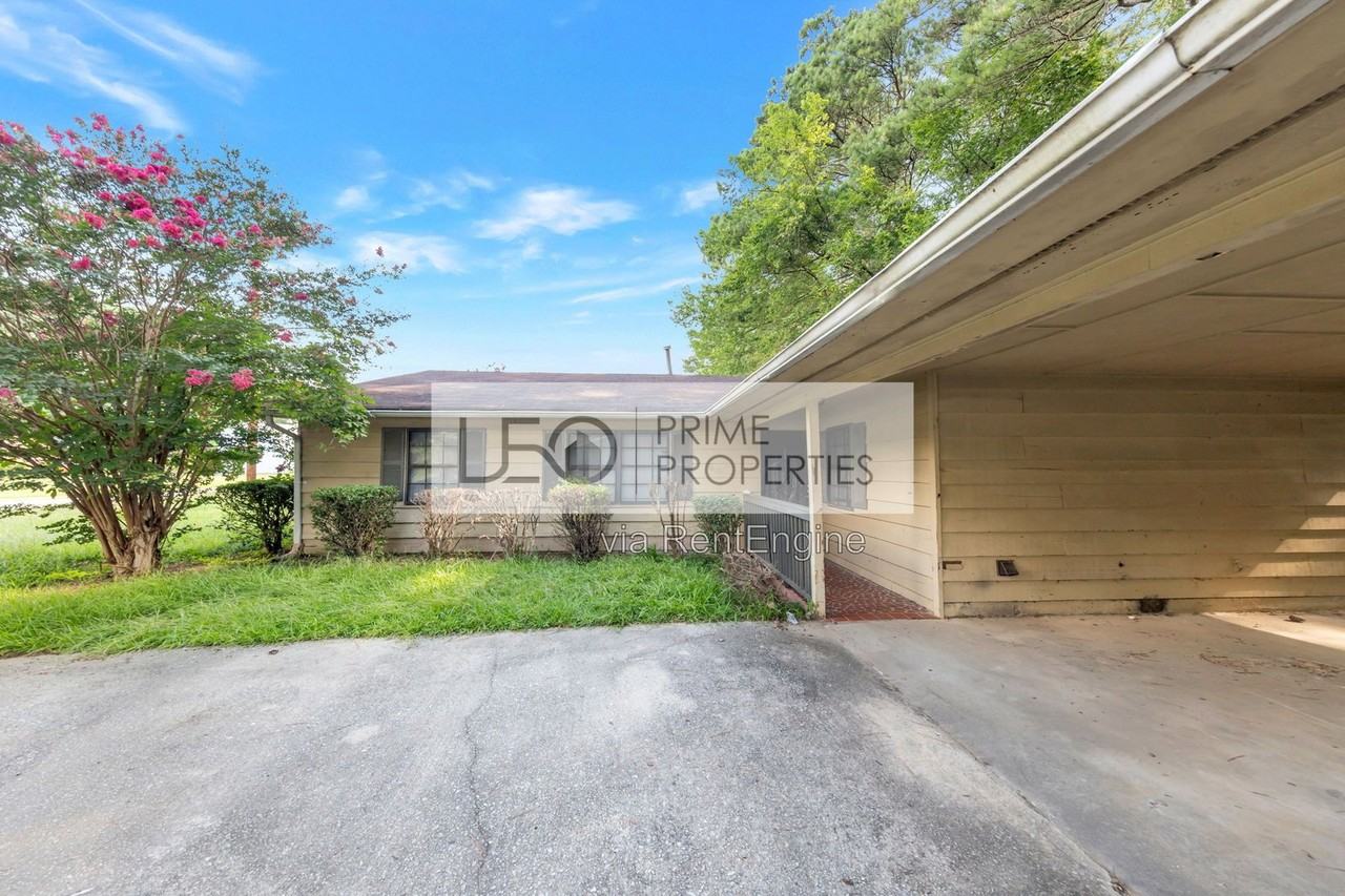 5835 Bearing Way - Photo 2 of 25