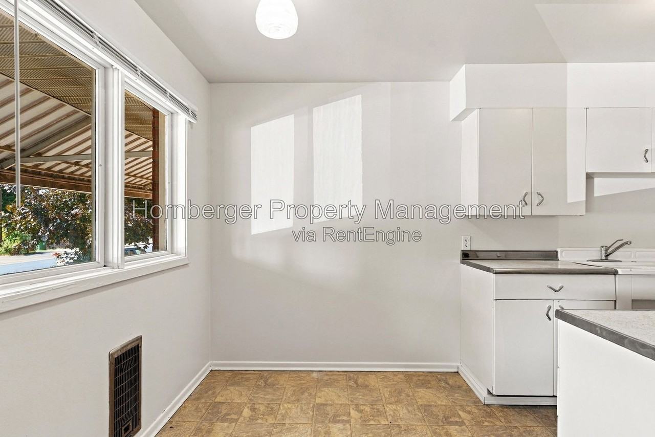 1508 N Post St - Photo 3 of 15