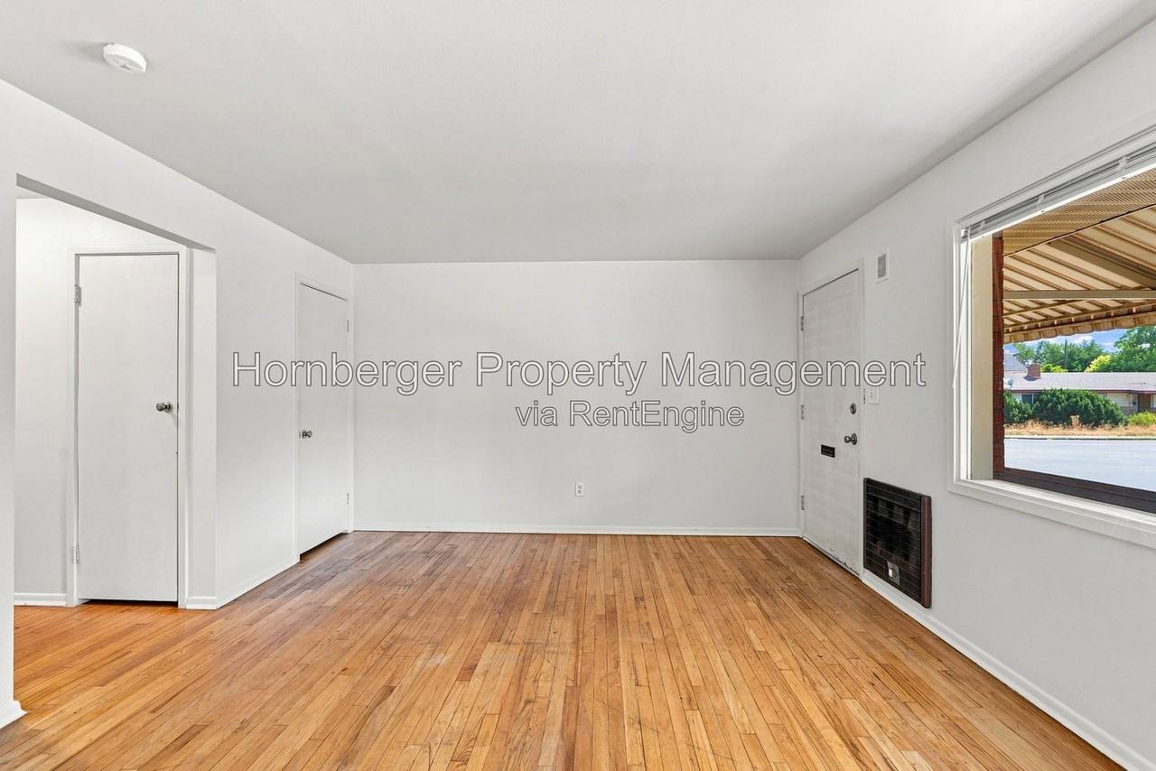 1508 N Post St - Photo 6 of 15