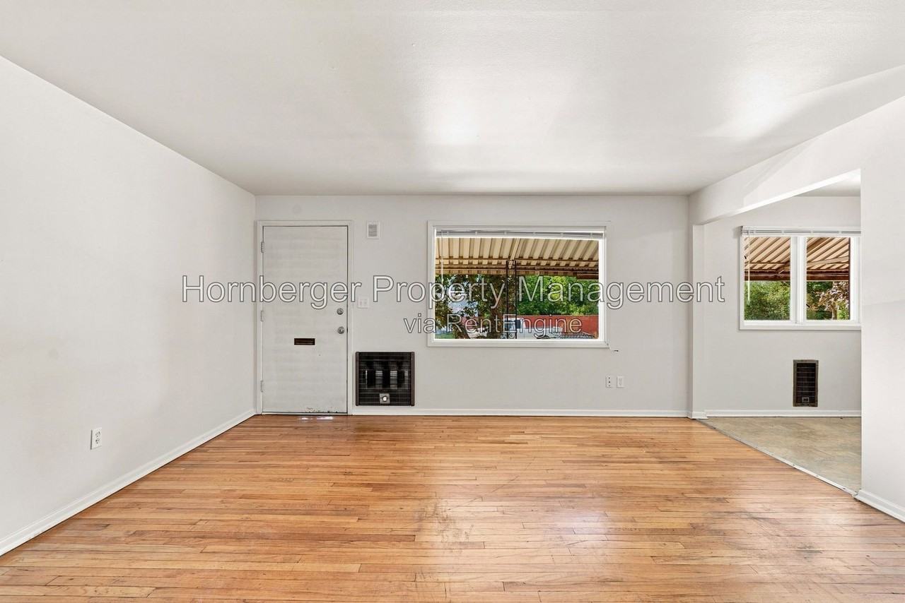 1508 N Post St - Photo 7 of 15