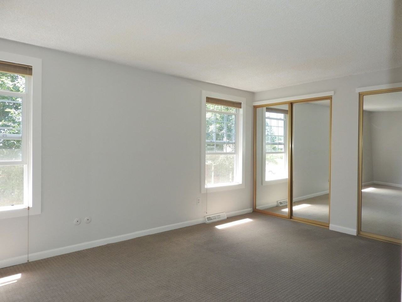 8752 E Amherst Dr #C - Photo 5 of 21