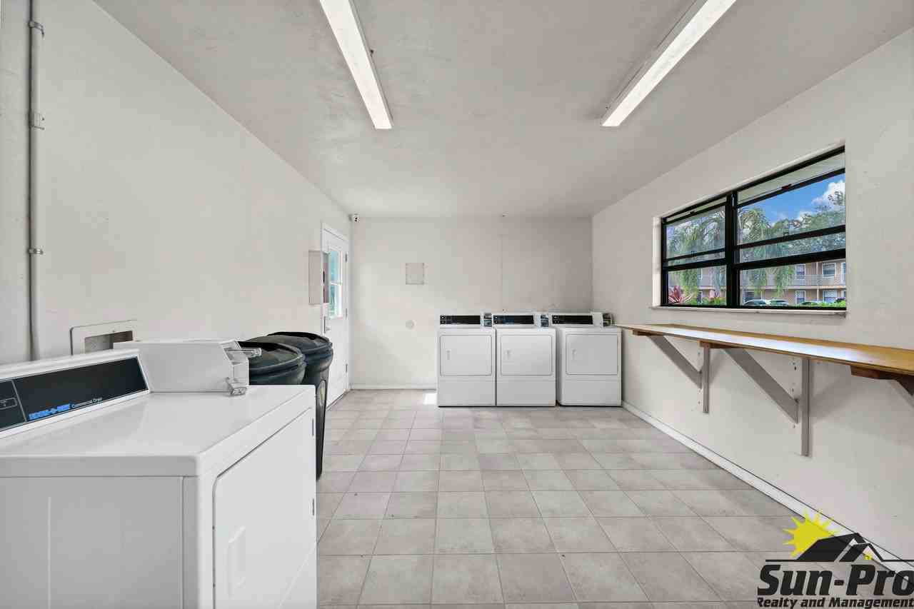 660 8th St #210 - Photo 7 of 7