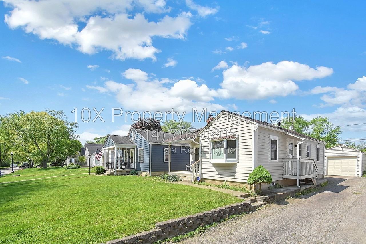 227 Haldy Ave - Photo 3 of 31