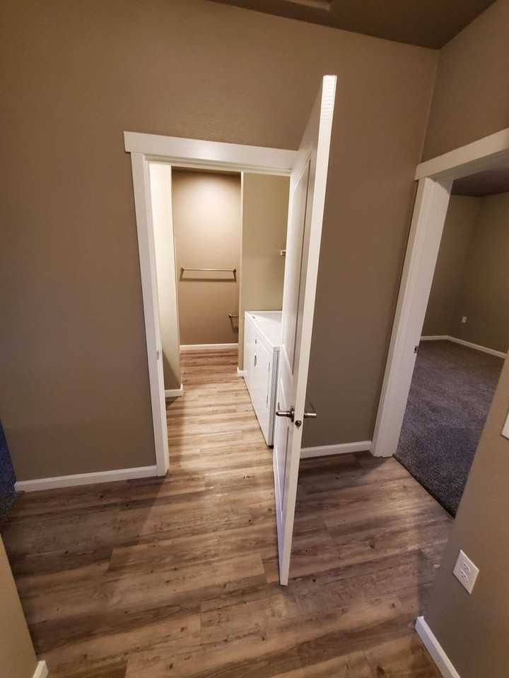 4225 Hawthorne Ave Ne #114 - Photo 7 of 14