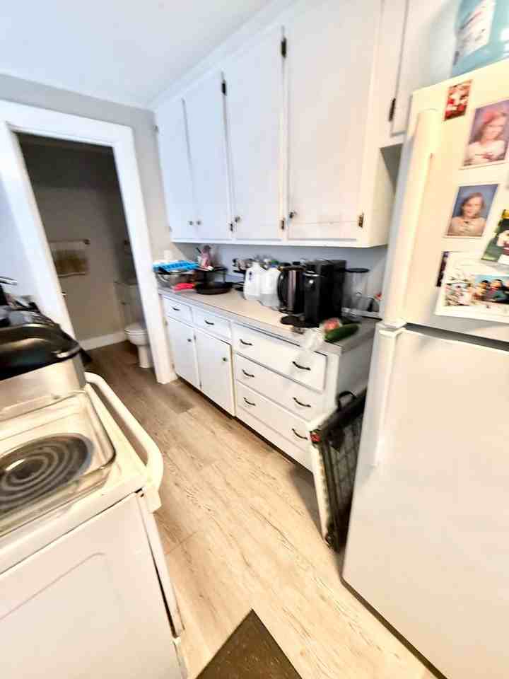 95 W Elm St #7 - Photo 6 of 23