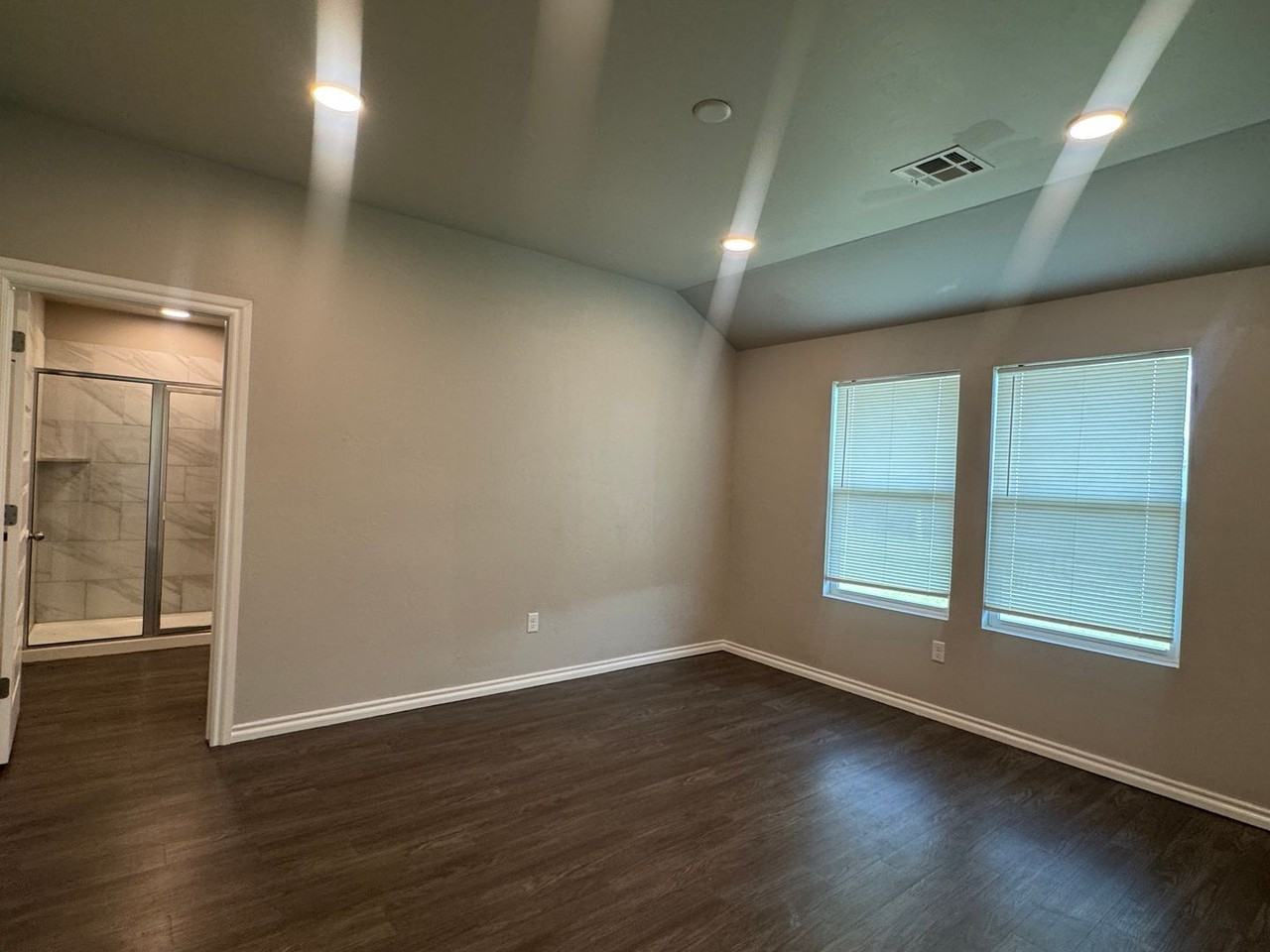 4414 Christina Ct - Photo 4 of 18