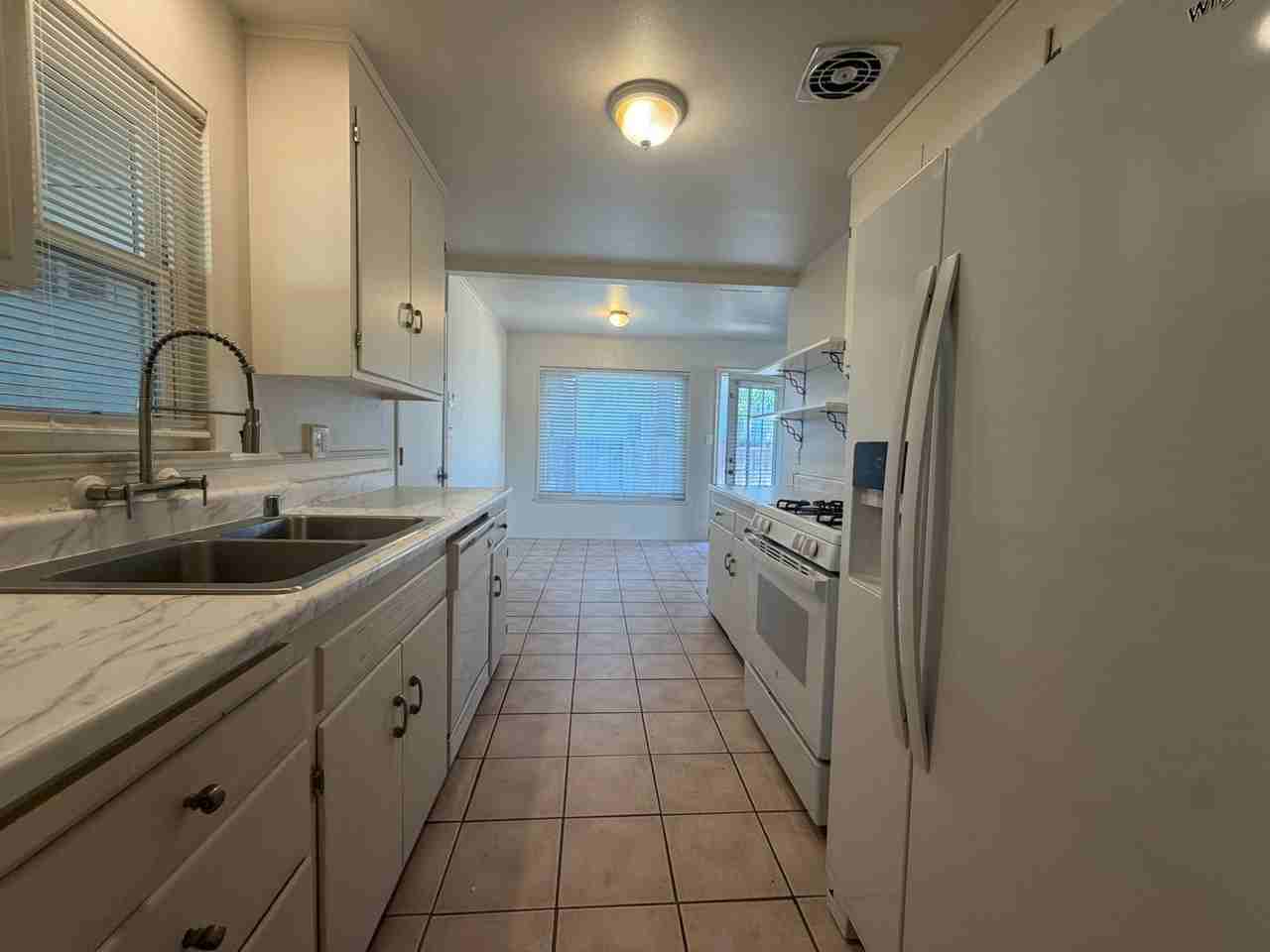 10528 Dolecetto Dr - Photo 5 of 25