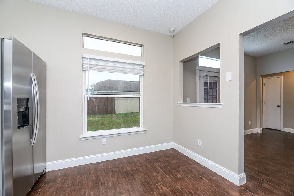 12356 Sondra Cove Ct - Photo 7 of 16