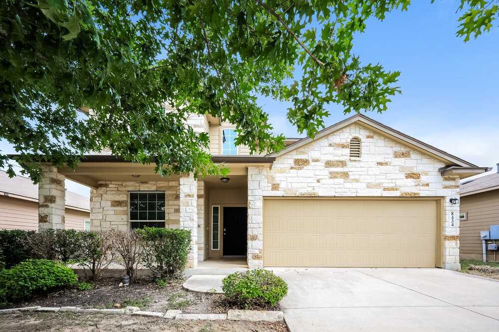 8434 Cedar Mdws
