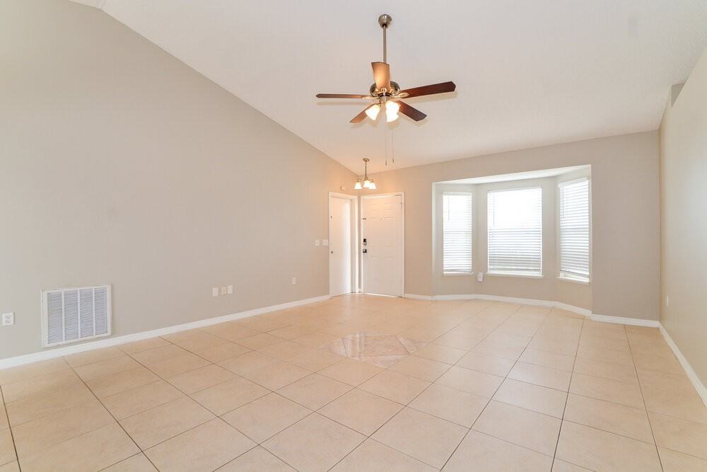 64 Bolton Ct - Photo 5 of 16