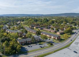 featured image of 4212 Williamsburg Dr