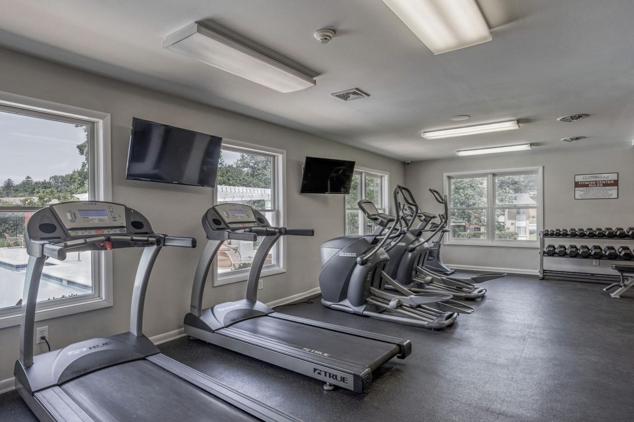 Capital Pointe Apartments - Photo 7 of 21