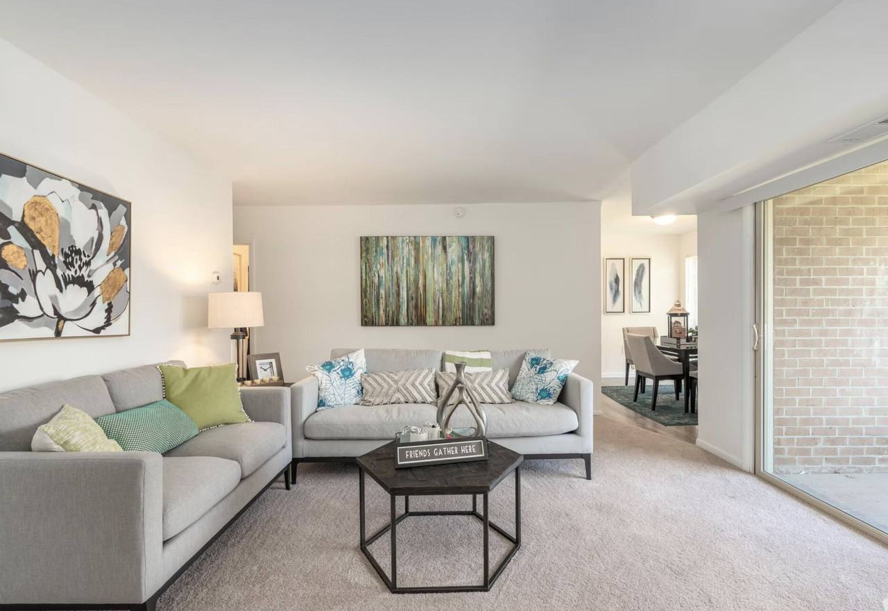 Capital Pointe Apartments - Photo 4 of 21