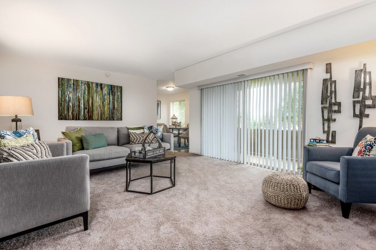 Capital Pointe Apartments - Photo 5 of 21