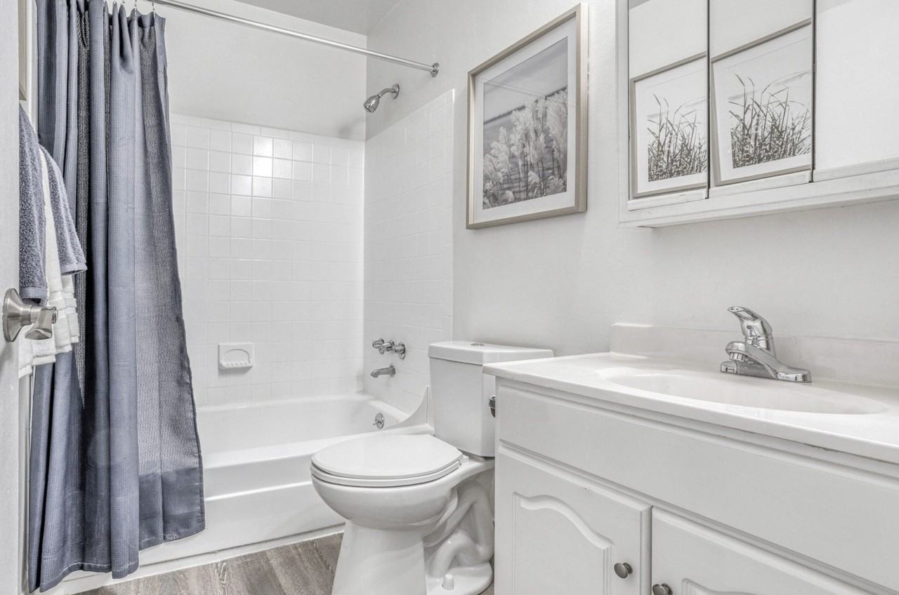 Capital Pointe Apartments - Photo 7 of 21
