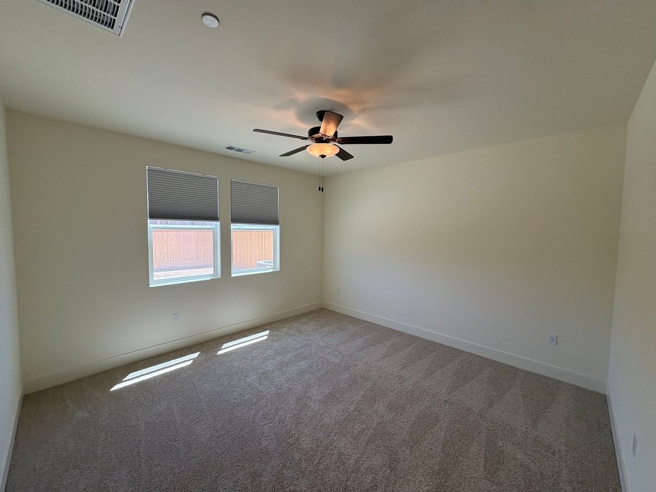 4035 W Sunnyview Ave - Photo 3 of 36