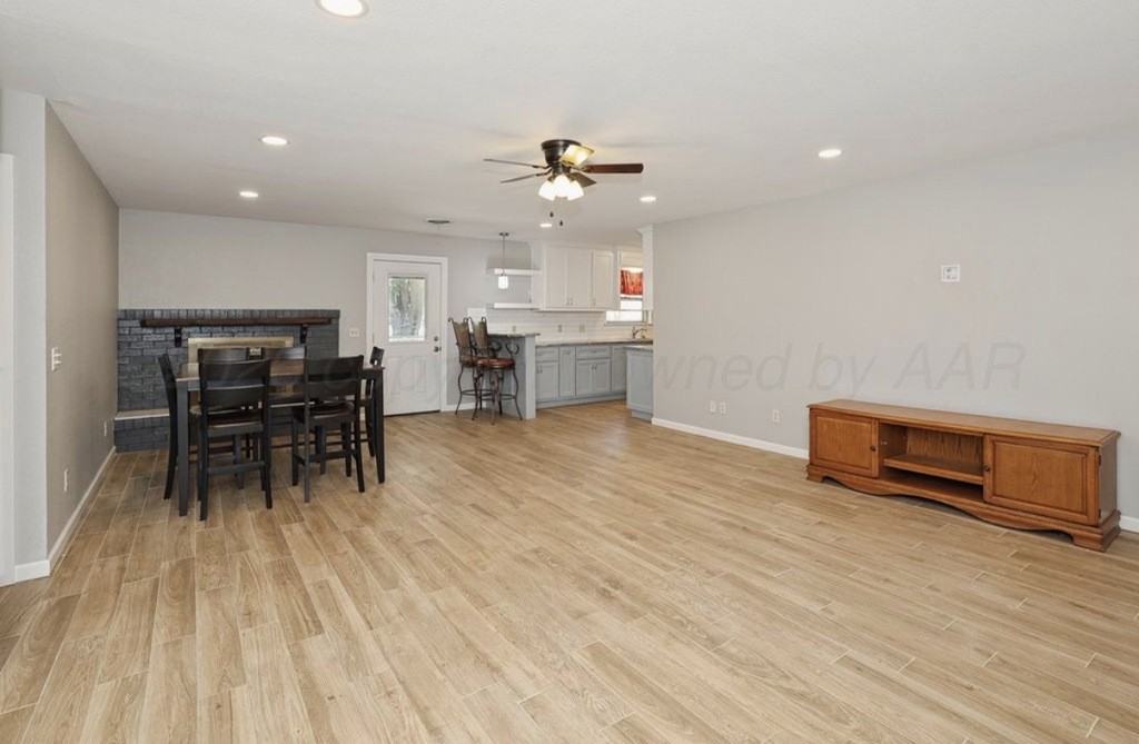 3422 Nebraska St - Photo 3 of 24