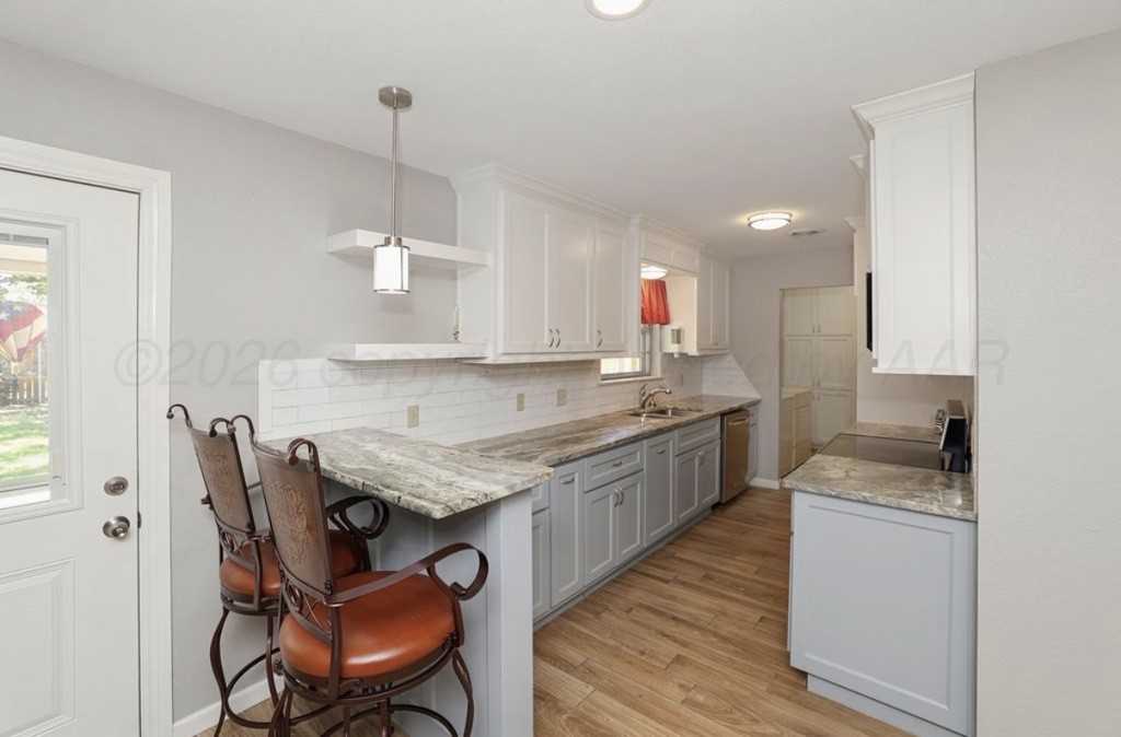 3422 Nebraska St - Photo 5 of 24