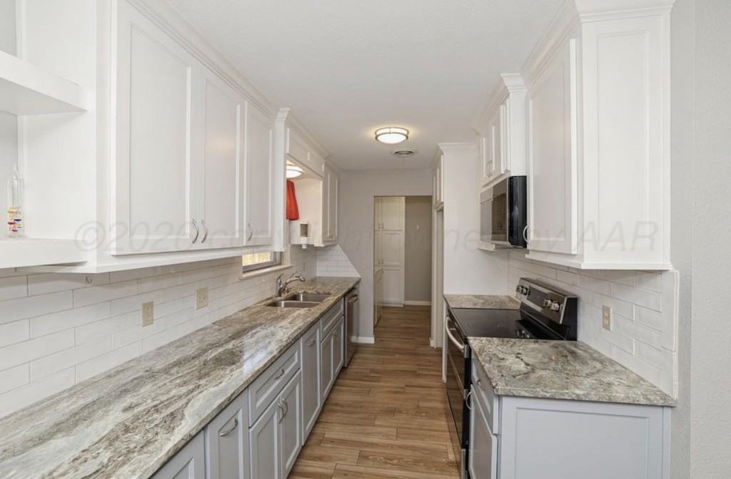 3422 Nebraska St - Photo 6 of 24