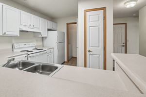 featured image of 340 E 13th St