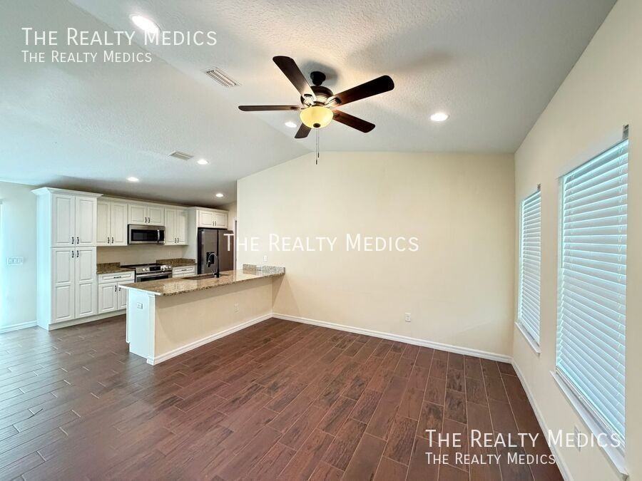 2574 Sw 164th Street Rd - Photo 4 of 23
