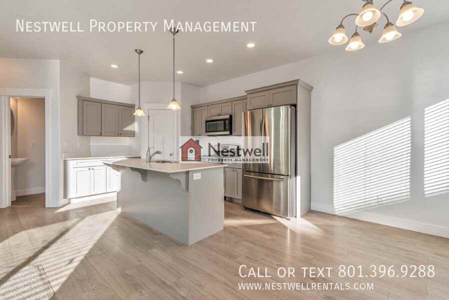 4131 W 1650 N - Photo 4 of 19