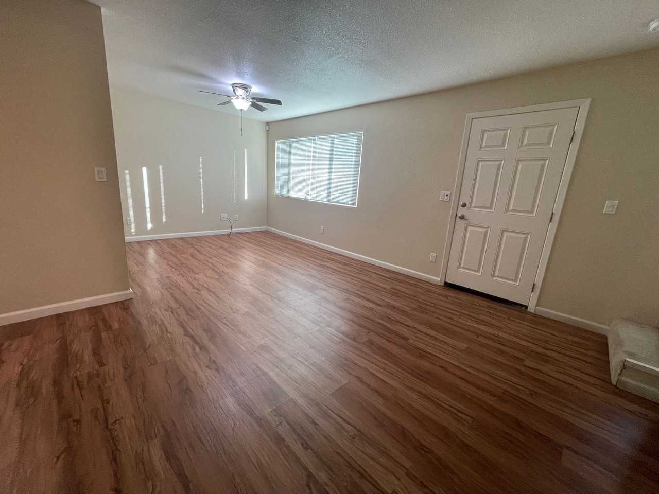 2603 Carlton Ln - Photo 6 of 29