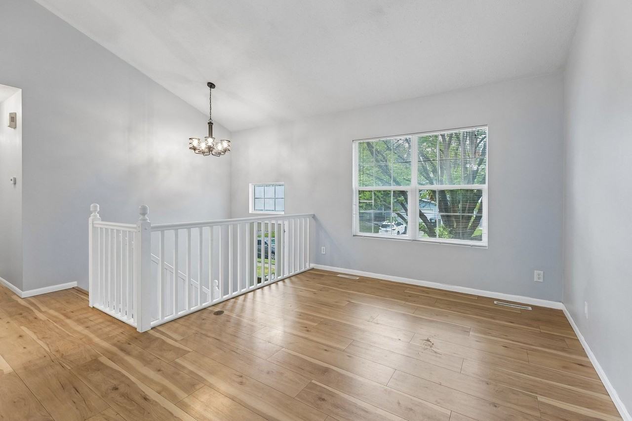 17615 Olive St - Photo 3 of 25
